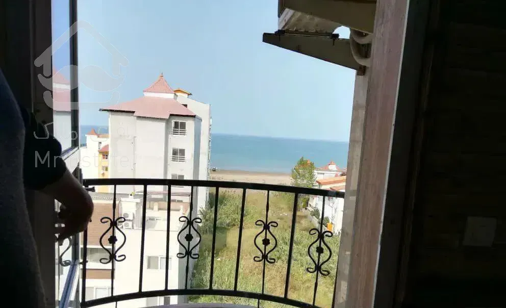 آپارتمان ساحلی سرخرود ۸۲ متری ویو دریا