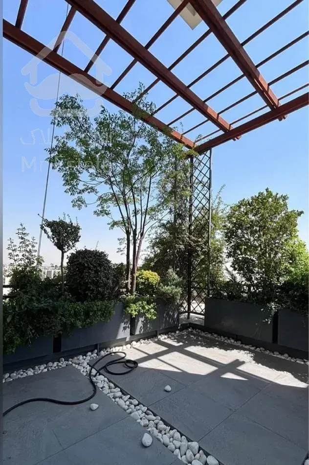 نیاوران ۴۱۰ متر۲۵ متر تراس/سوئیت اختصاصی/۵ پارکینگ