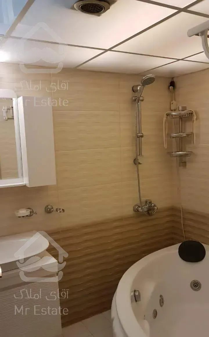 آپارتمان ۱۳۱متر  میدان ونک ملاصدرا