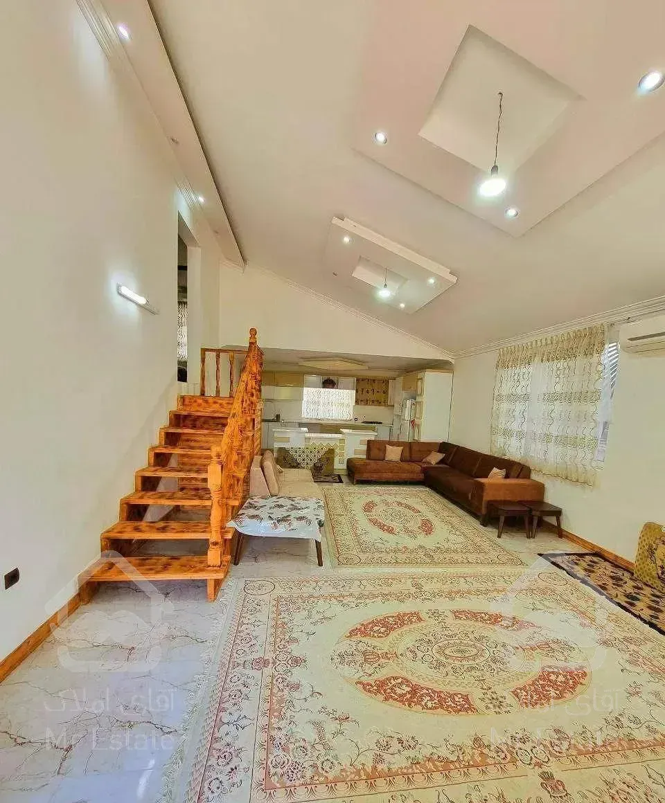 ویلا نیم پیلوت 300متری نور آمل چمستان