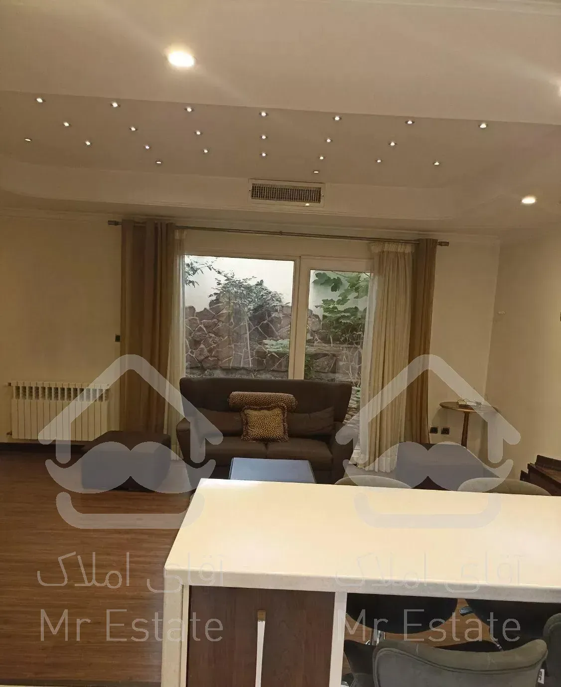 ۲۰۰ متر مبله / کامرانیه شمالی / مشاعات آبی فعال