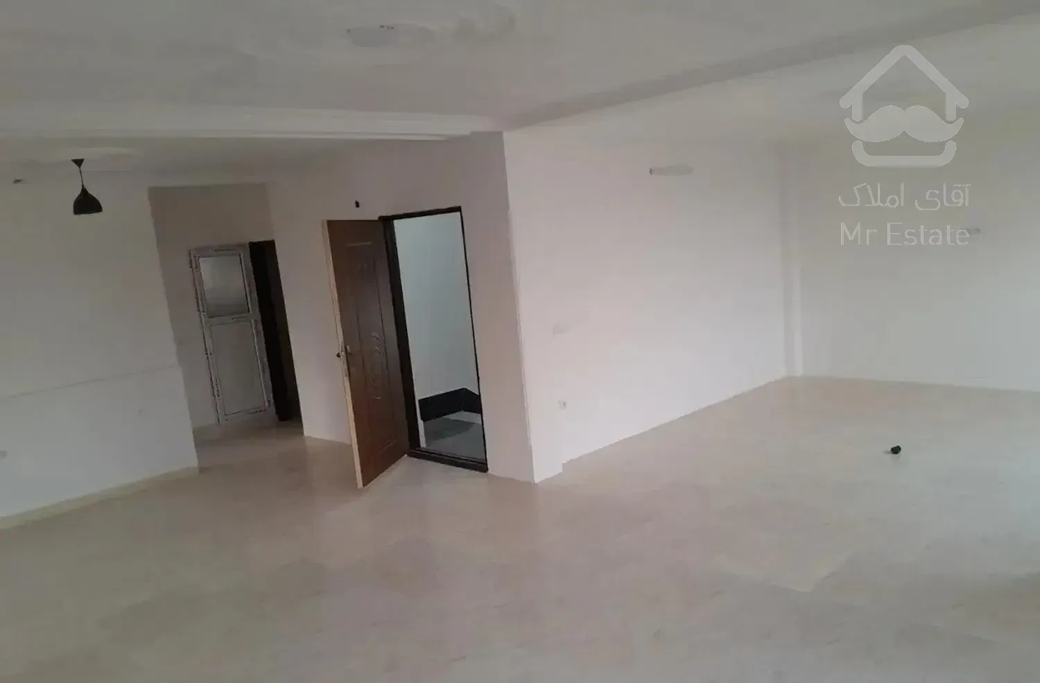 آپارتمان طبقه اول