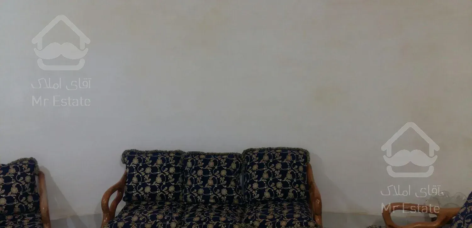 حیاط دربست مرکزشھر