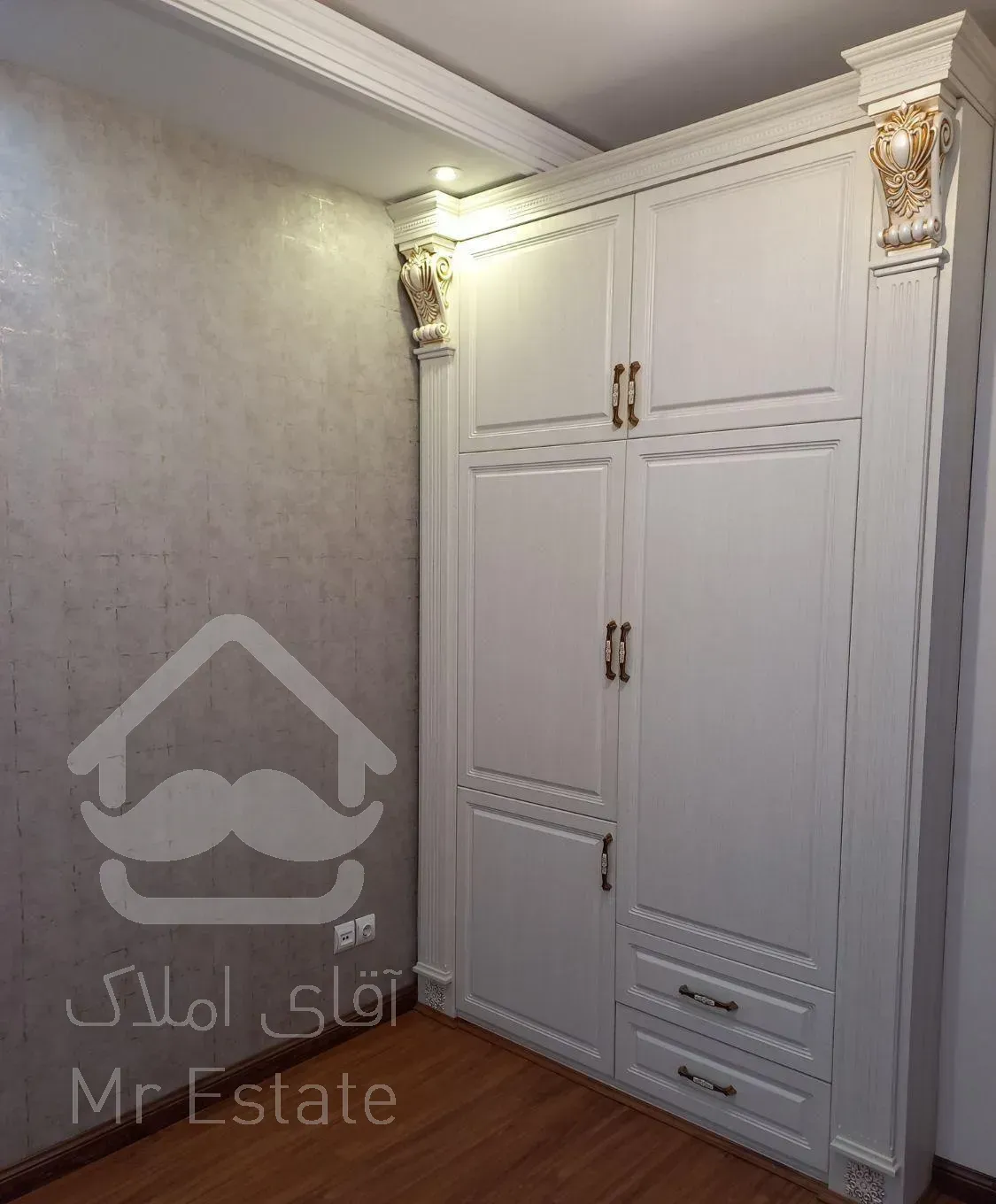 ۱۰۰متر شمال خیابان کاشانی / پرده خور رو به آفتاب