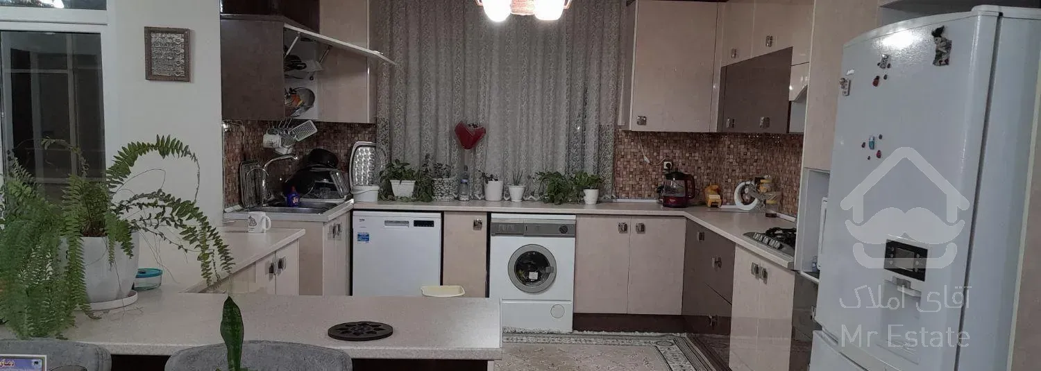 فروش آپارتمان ۱۱۶ متری ۳ خوابه در چهارصد دستگاه