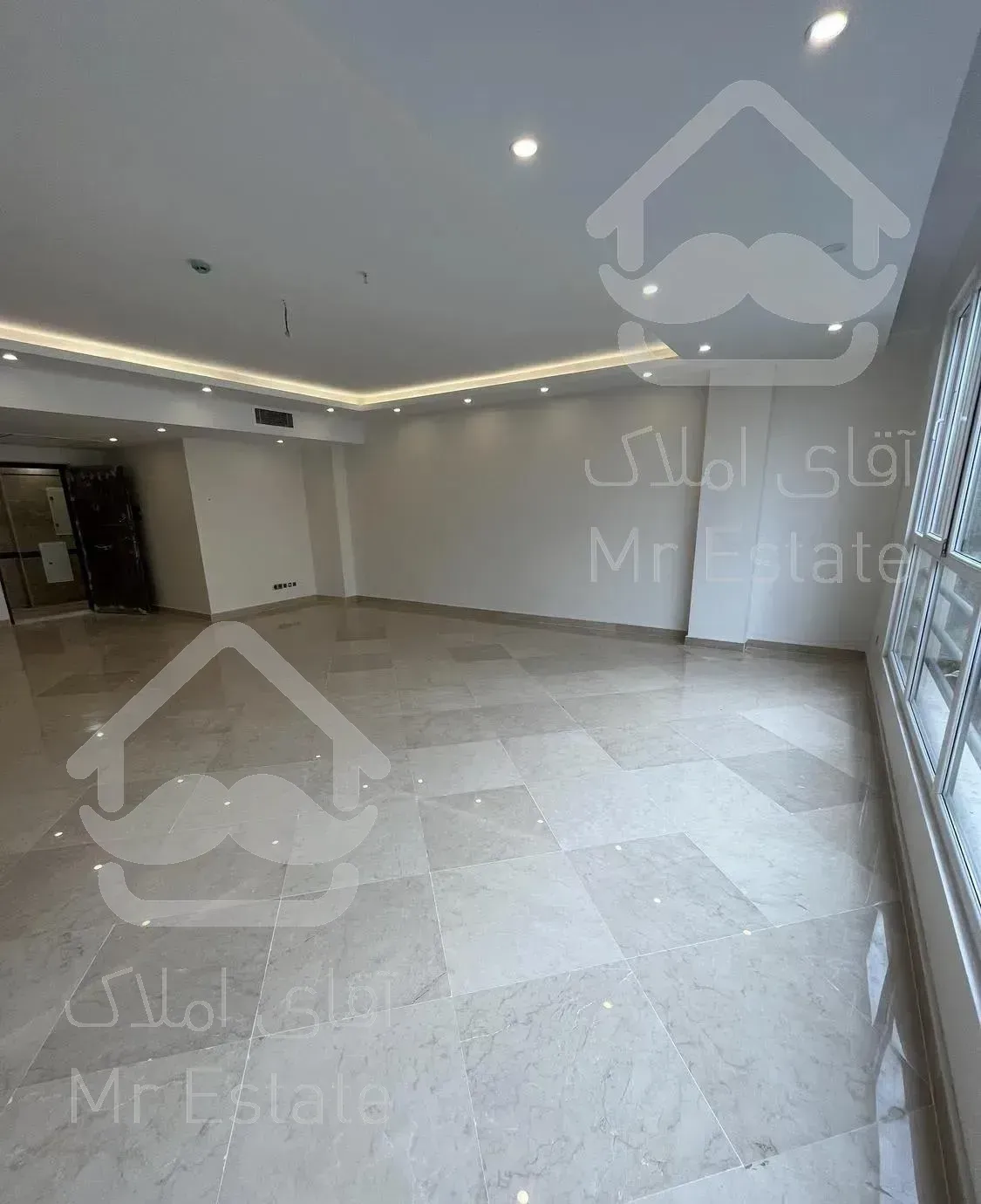 ۱۶۳ متر زرگنده کلیدنخورده ۲ پارکینگ سندی