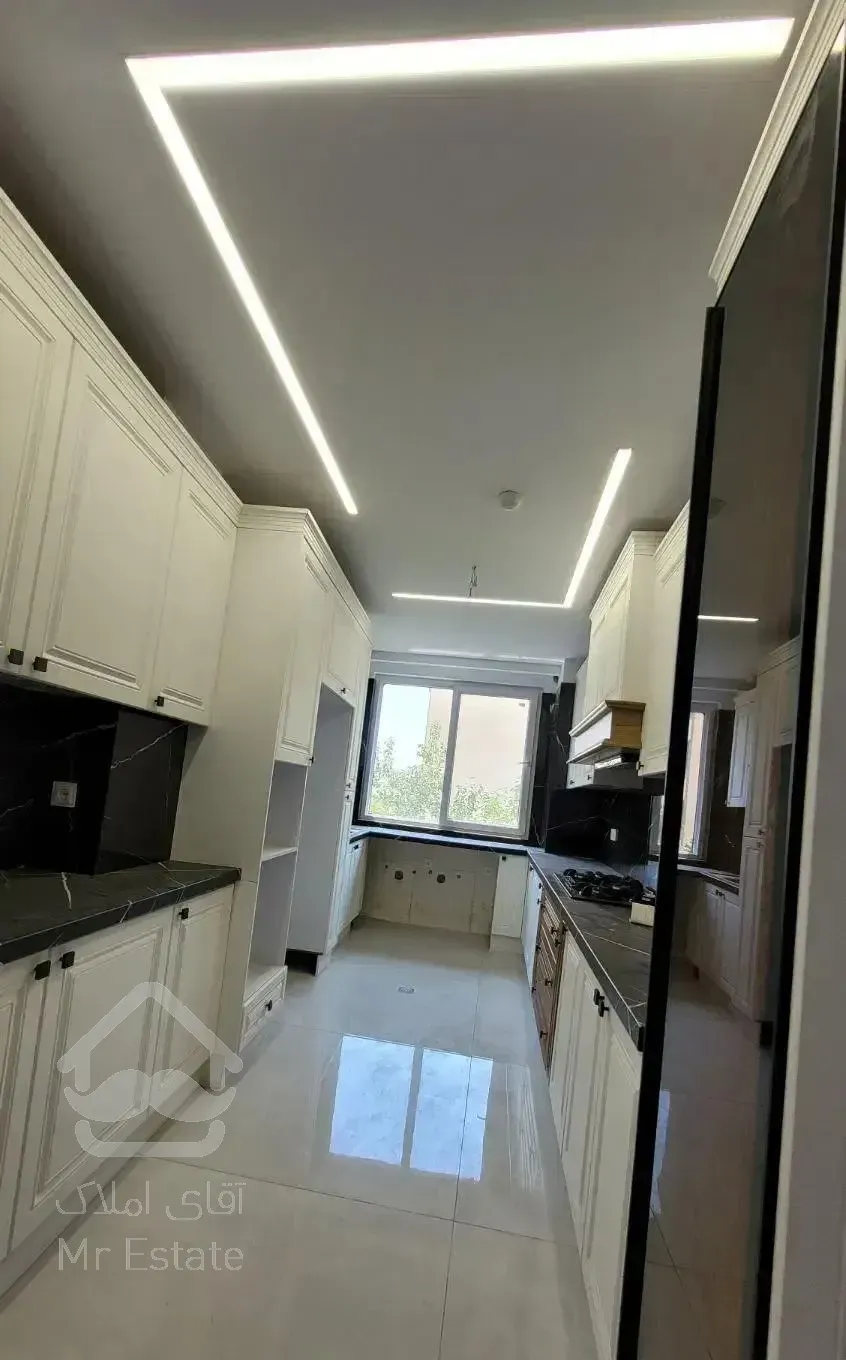 اپارتمان ۱۳۸متر ۳خواب فرمانیه چیذر