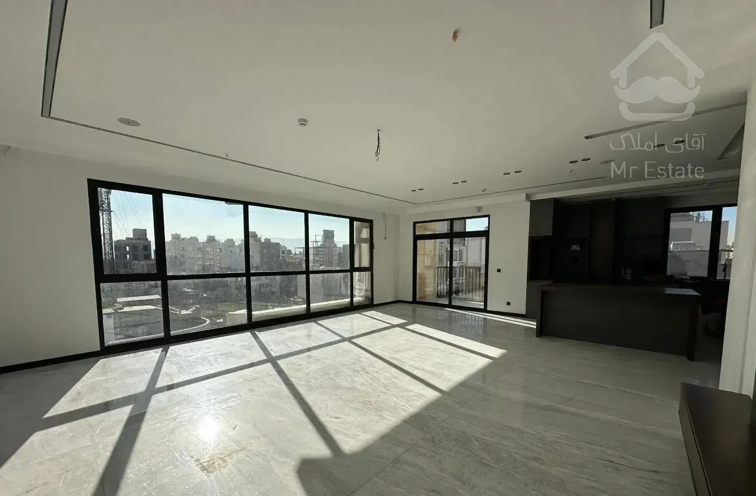 ۱۶۲ متری ، صفر کلیدنخورده ، اثر مدرن ، باهنر