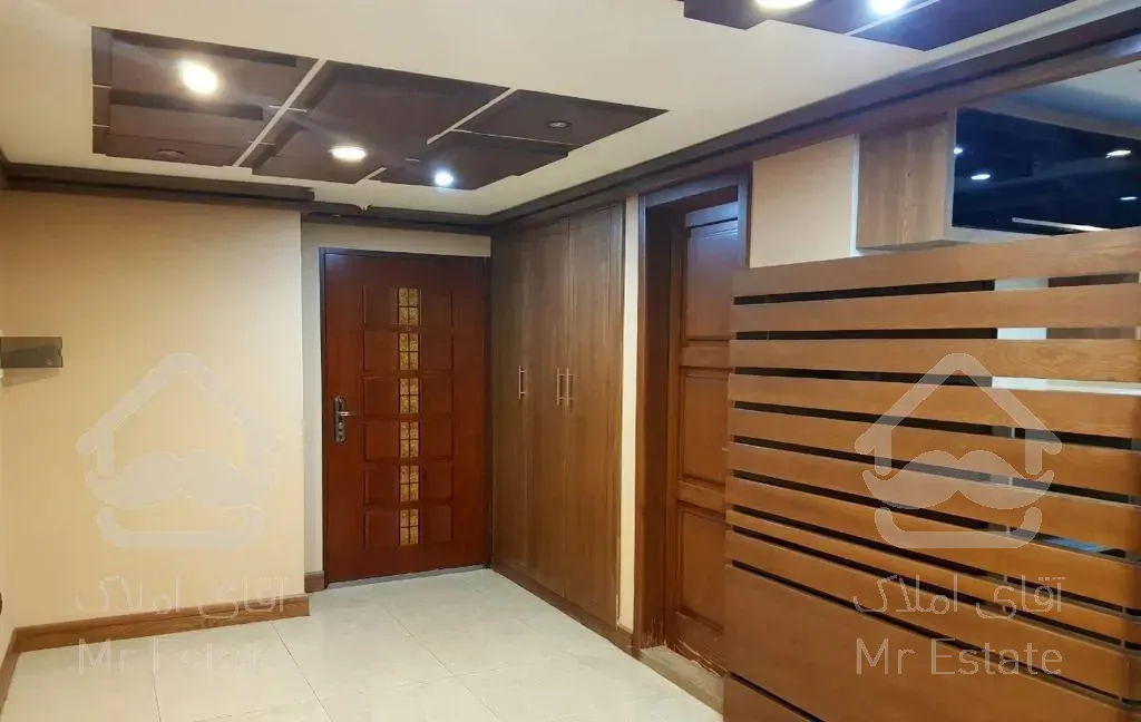 پارک ساعی 2800 متر بنای  اداری در 30 واحد دربست