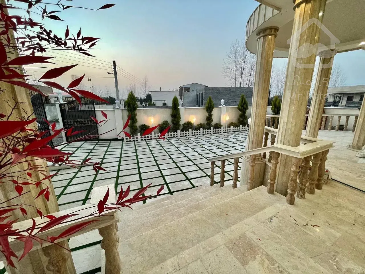 ویلایی لاکچری وچشم نواز