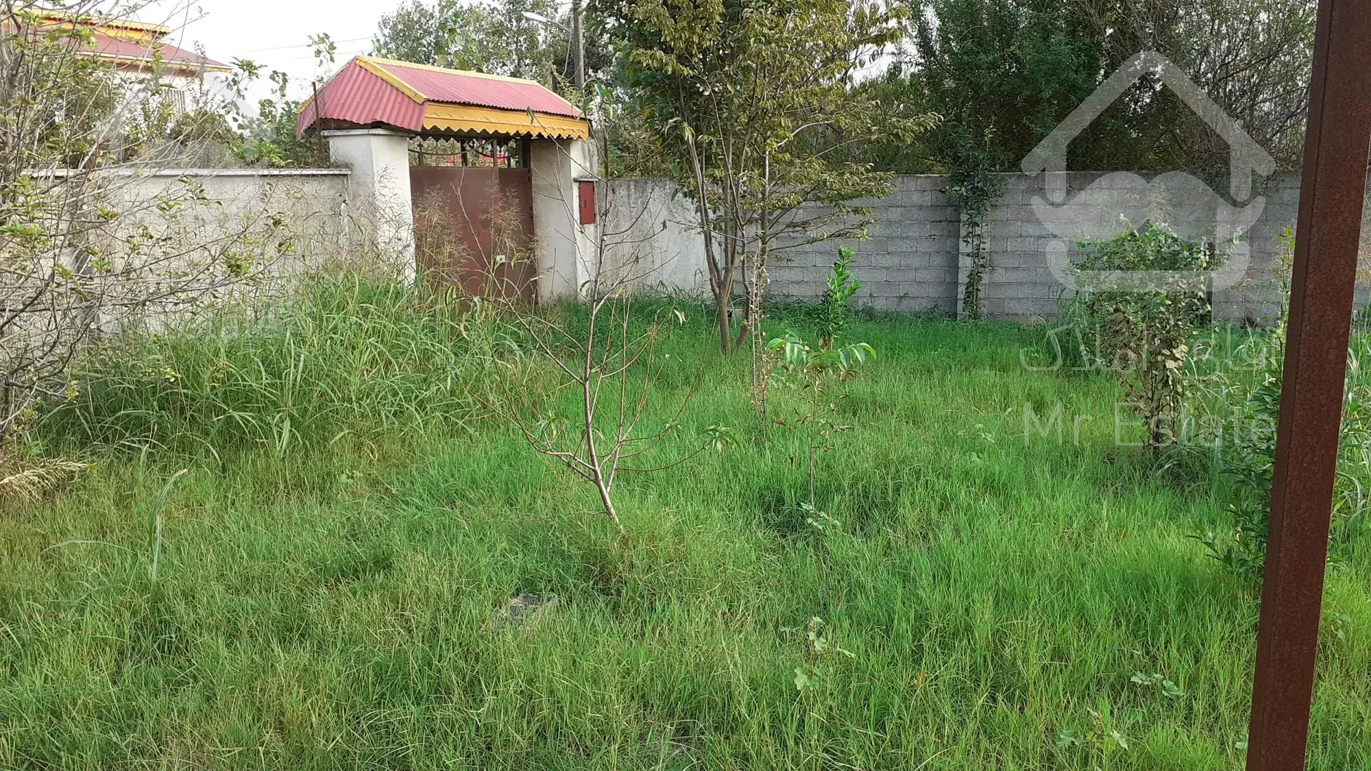 خانه کوچک و ۷۴۱ متر زمین با ۲۰۱ متر مجوز ساخت