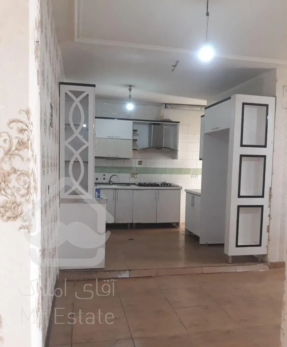 فروش آپارتمان ۷۶ متری ۲ خوابه طبقه اول در مرکز شهر