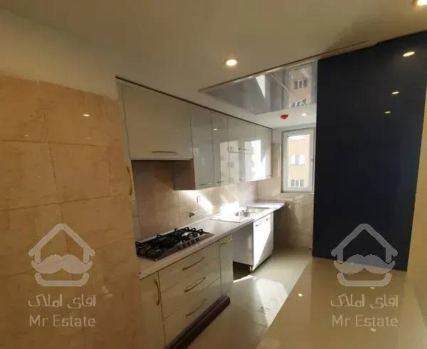 واحد ۹۱ متری طبقه ۱۳ دریاچه چیتگر