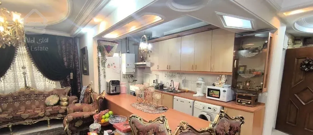 ۸۵ متر  جمهوری باستان