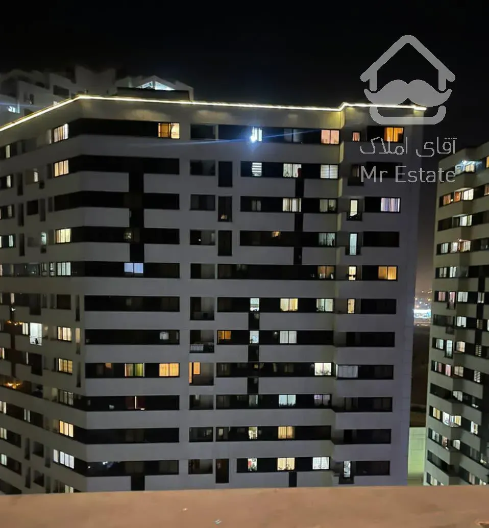 135 متر / 3خواب/ با ویو کامل دریاچه تخلیه اماده سکونت