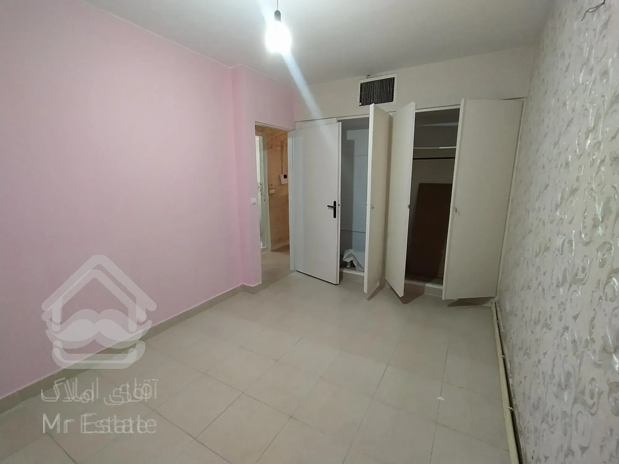 ۶۰ متر ۲ خواب بیمه رو به آفتاب