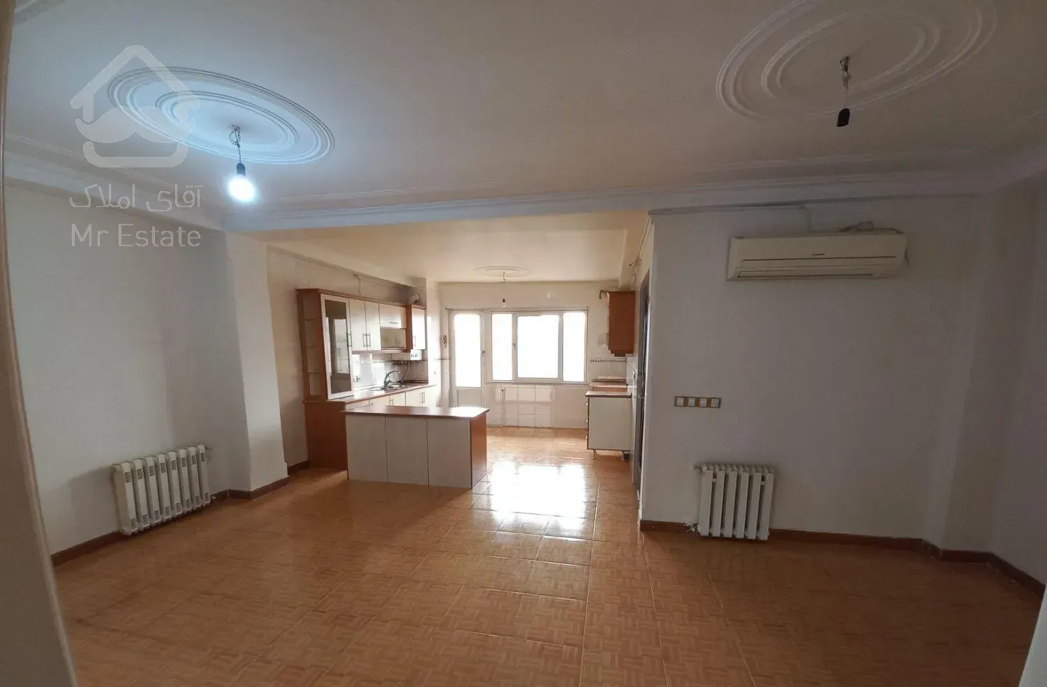 ۷۵ متری با پارکینگ و انباری/طبقه ۳سندی/تکواحدی