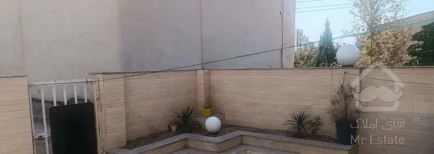 فروش آپارتمان ۸۰ متری ۲ خوابه طبقه ۱ در اقبال