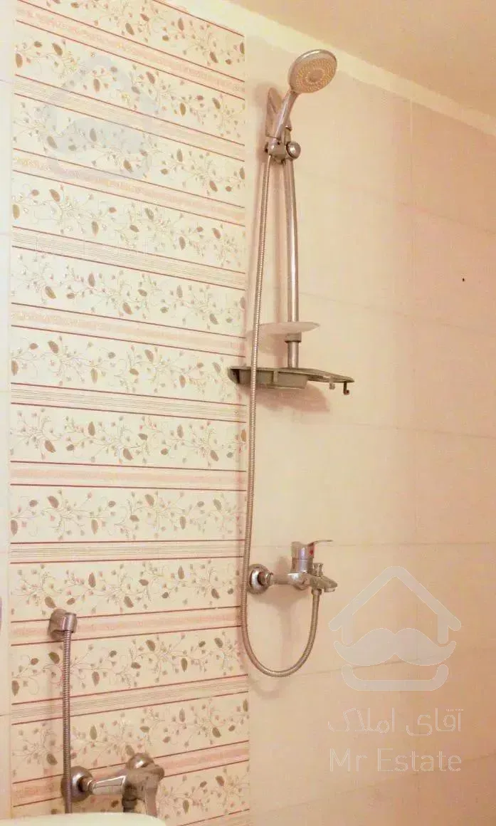 آپارتمان ۴۸ متری / سالن پرده خور /روبه آفتاب