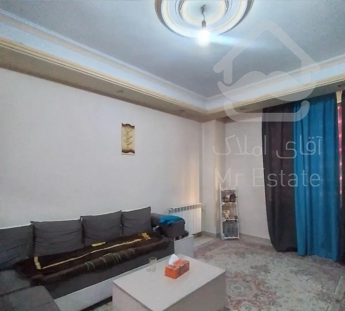 ۵۲ متر /پارکینگ دار/بلوار بریانک