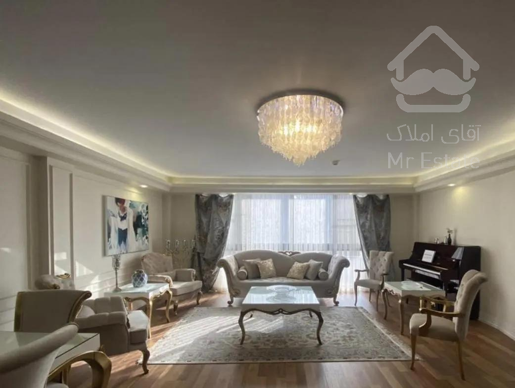 ۹۲ متر / خطی رو به جنوب/ نما رومی / چهارباغ