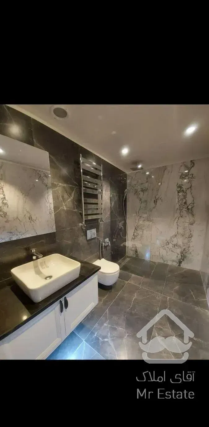 141متر  شیراز شمالی ونک شیک