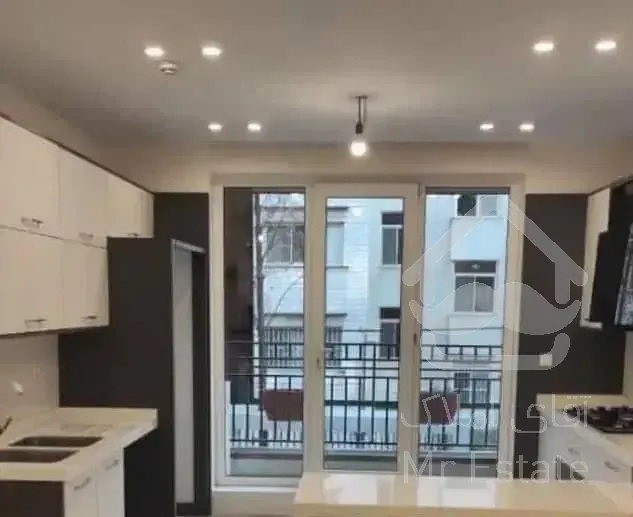 ۱۰۵ متر شرق مرزداران / کلید نخورده