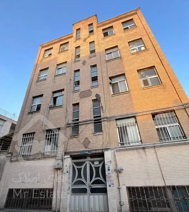 فروش آپارتمان ۵۵ متری ۱ خوابه طبقه ۱ در امین حضور