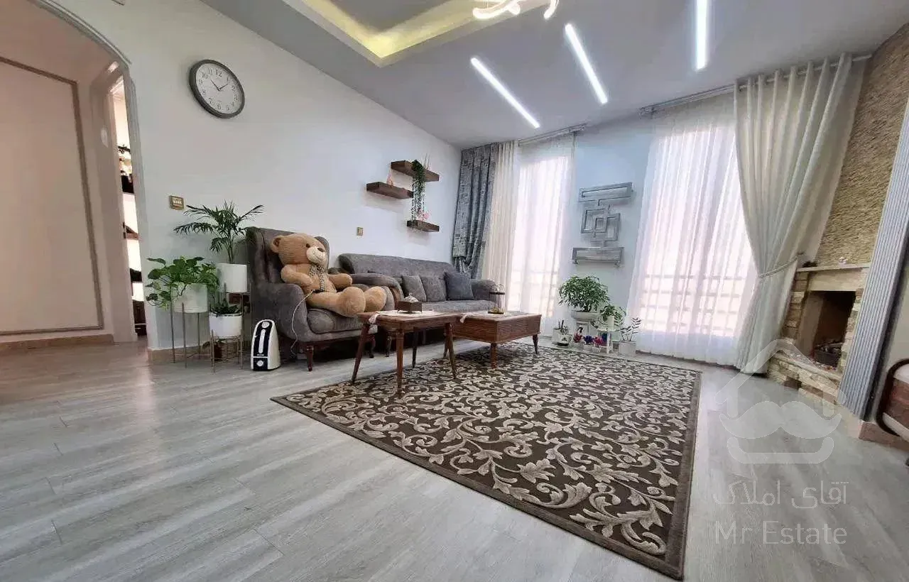 57متری/دوخواب/پارکینگ اختصاصی /روبه نما