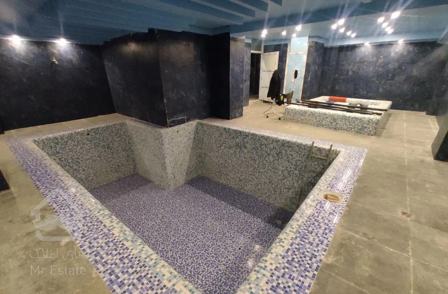 ۱۴۰ متری تکواحدی + مشاعات آبی