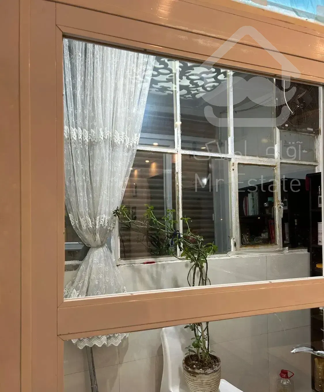 فروش اپارتمانی ۹۵ متری  دو خواب تمیز و شیک