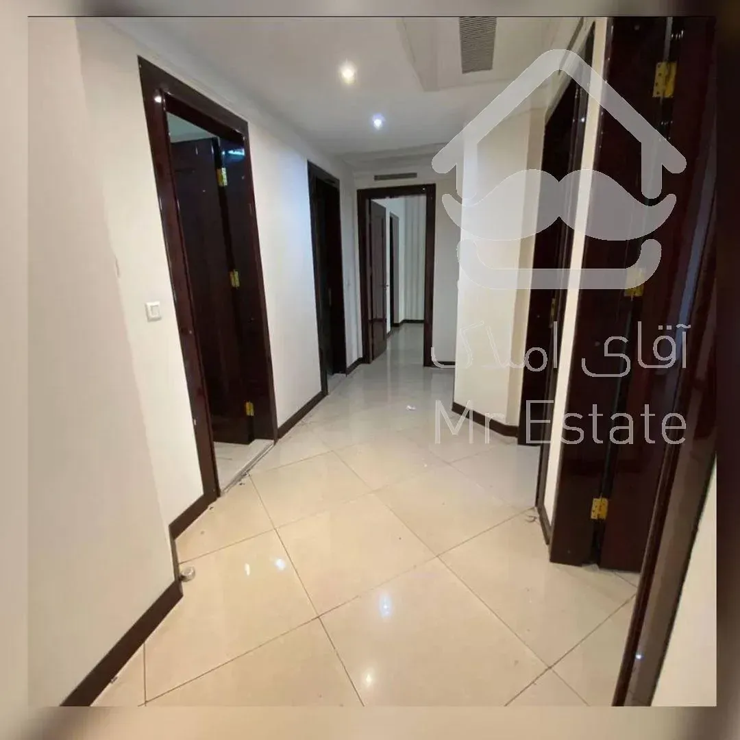 خرید آپارتمان موقعیت اداری در فرمانیه ۳۲۰ متر