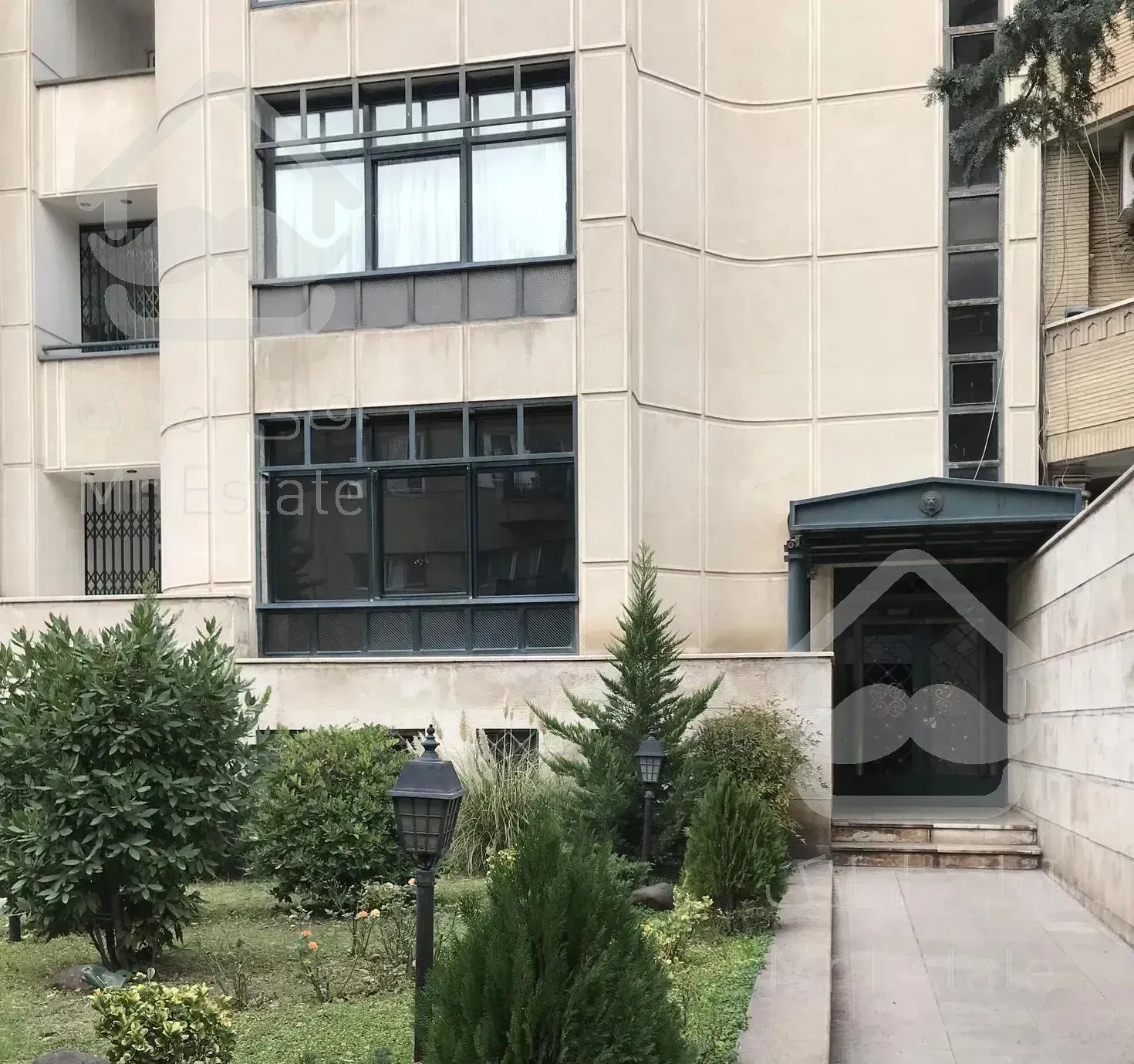 ٢٠٠متر تکواحدی فول بازسازی تاپ لوکیشن شمال جردن