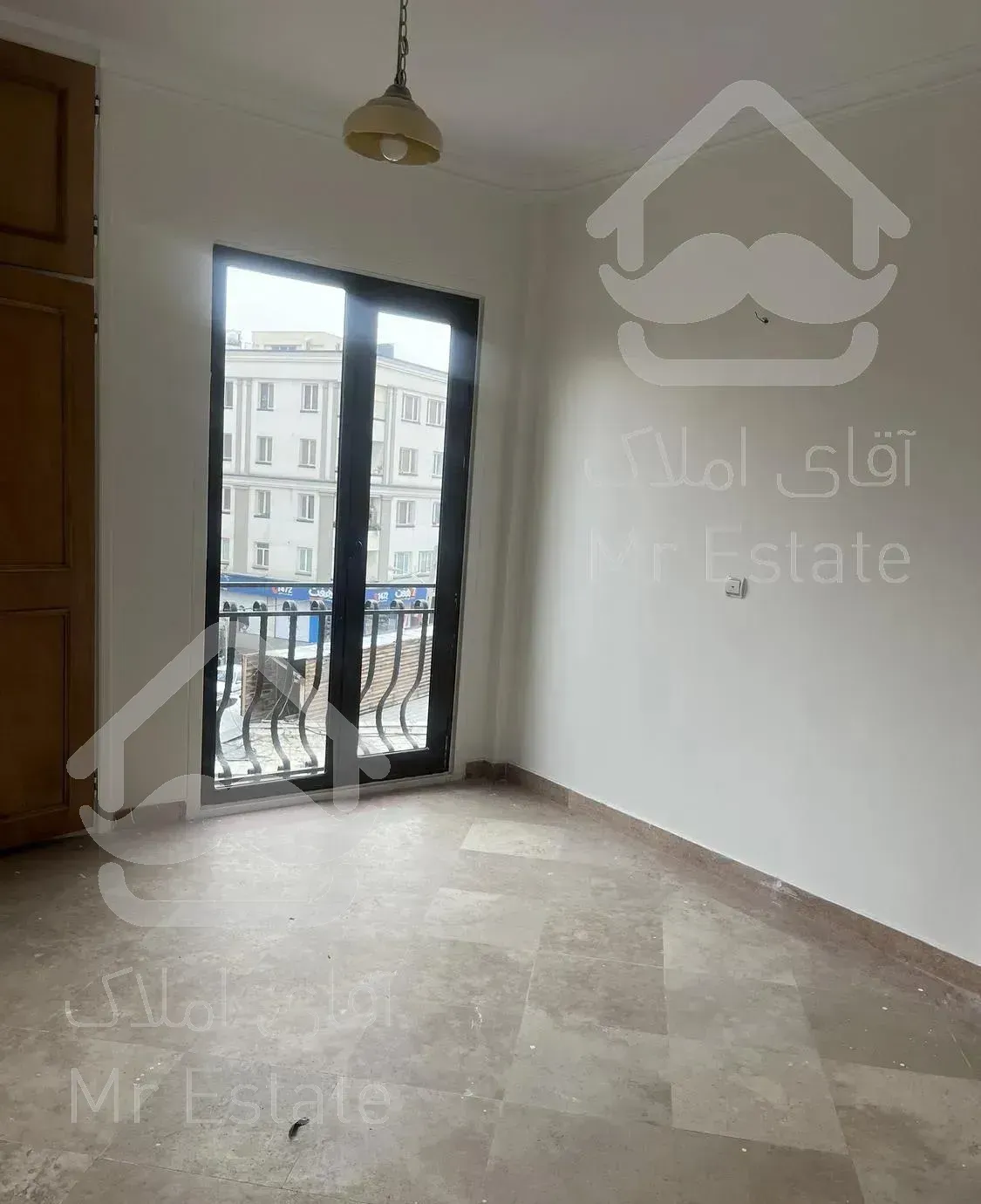 آپارتمان ١٠٠ متری خوش نقشه اندرزگو کریمی