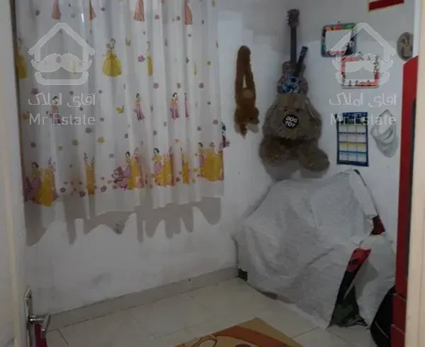 90متر ۲ خوابه دارای پارکینگ اختصاصی