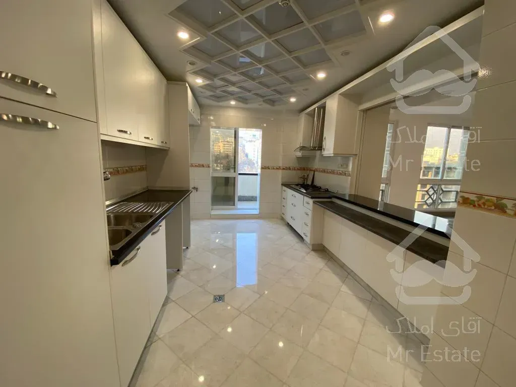 اجاره و رهن آپارتمان زعفرانیه 208  متر لوکس