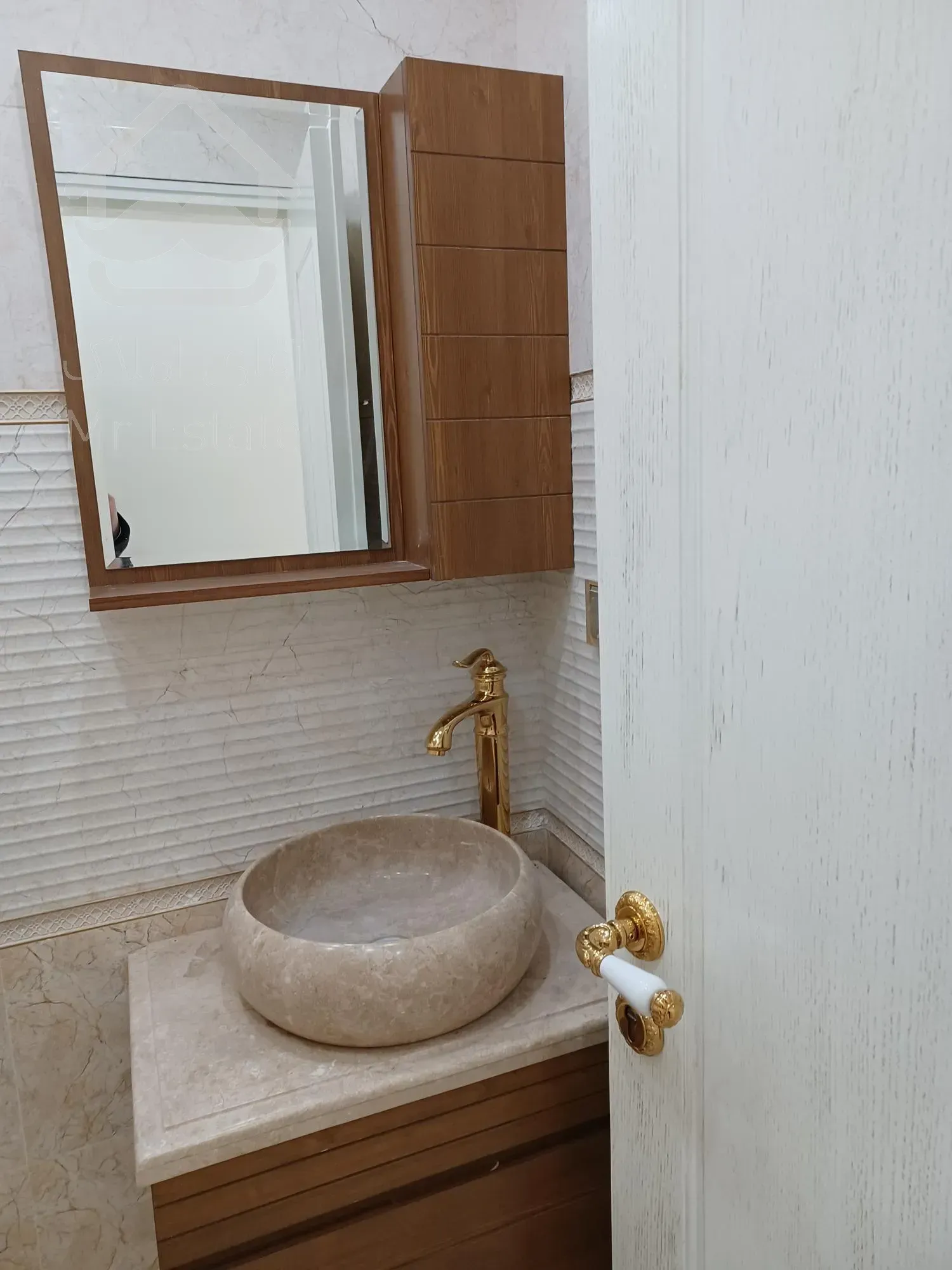 اجاره موقعیت اداری صادقیه