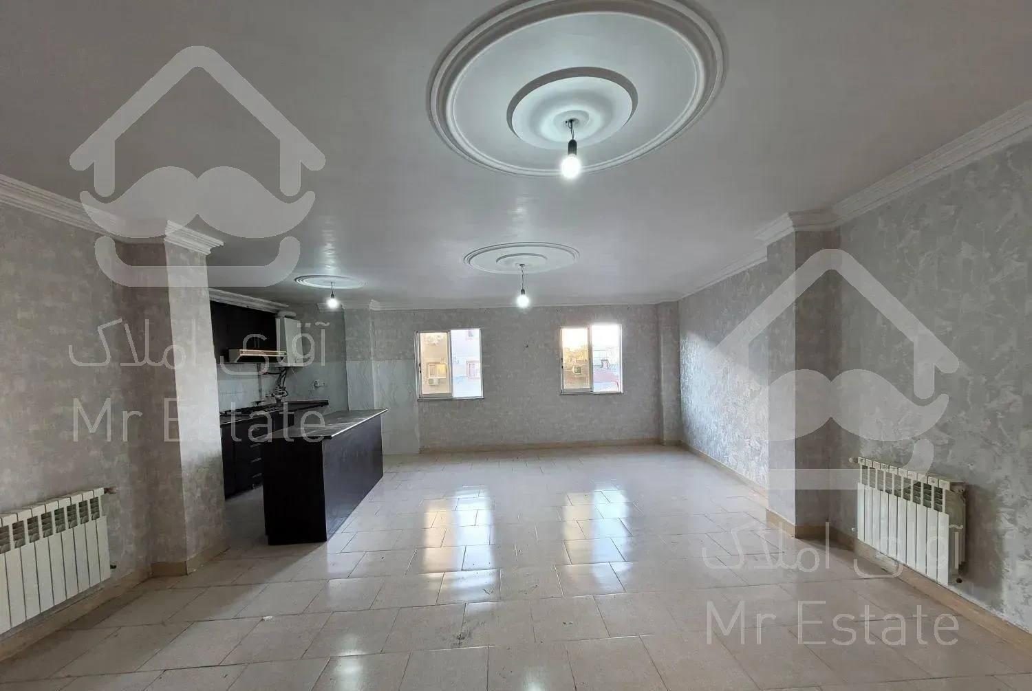 آپارتمان ۸۳متری حسینی پناه