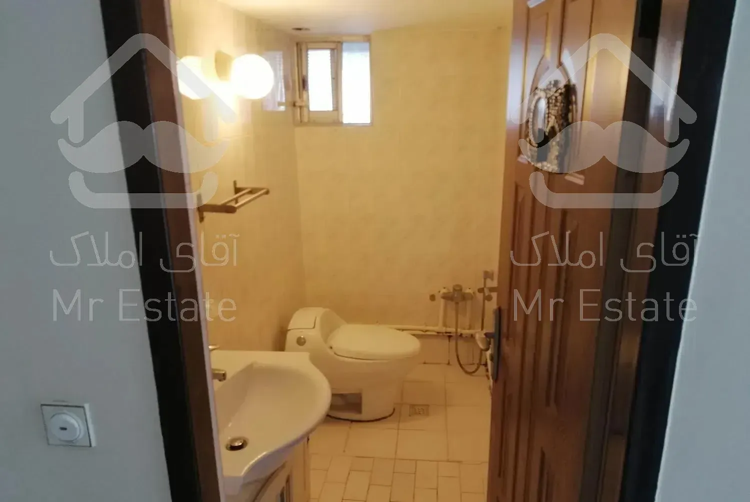 فروش تکواحدی 152 متر/ خ مظلوم(پشت خ سپه)