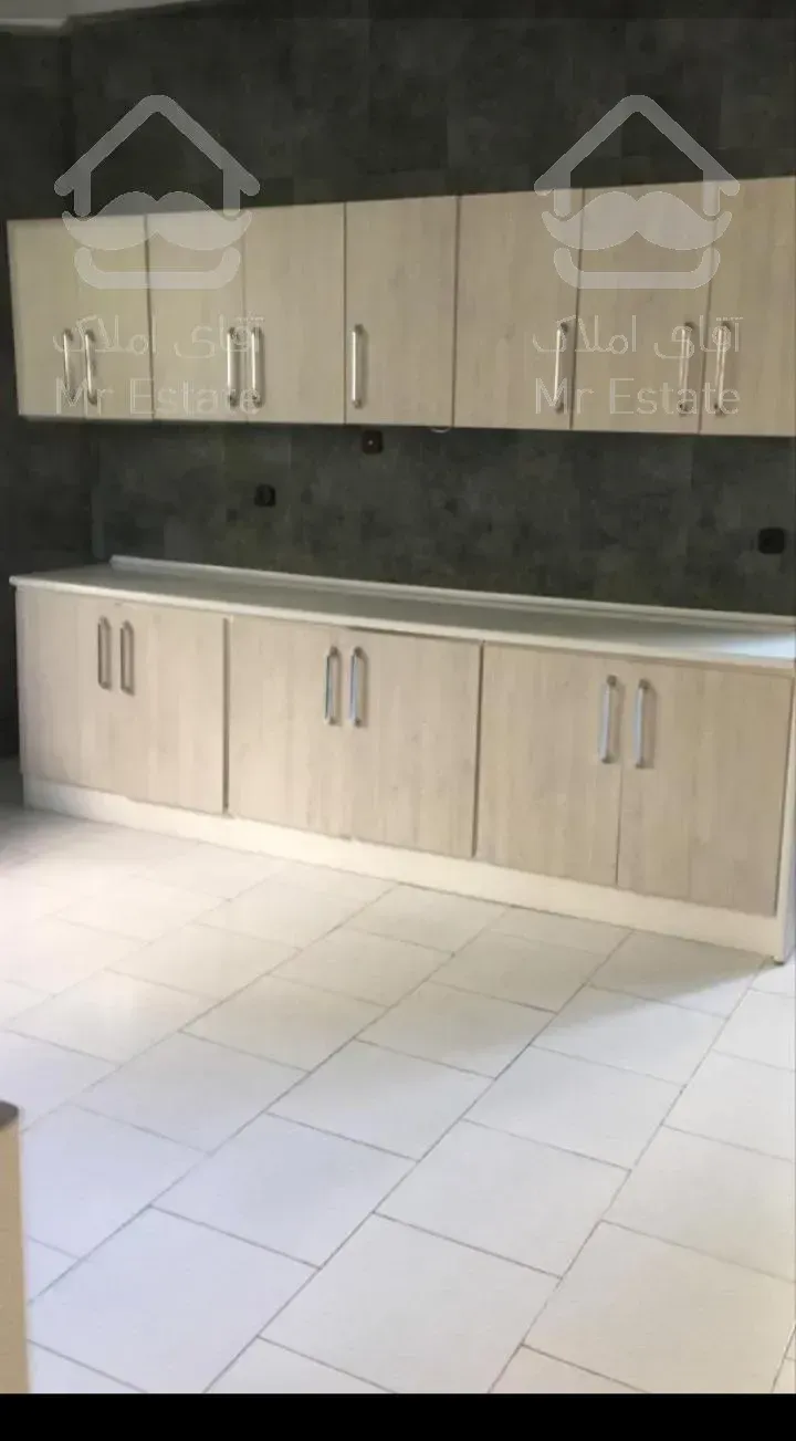 رهن اپارتمان ۲۷۰متری در برج باغ برند فرمانیه