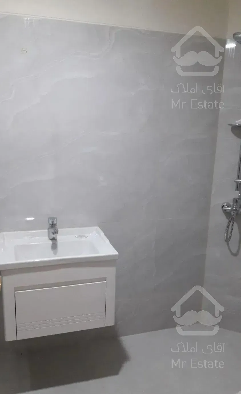 ۱۴۰متربادوپارکینگ کیوان اوین