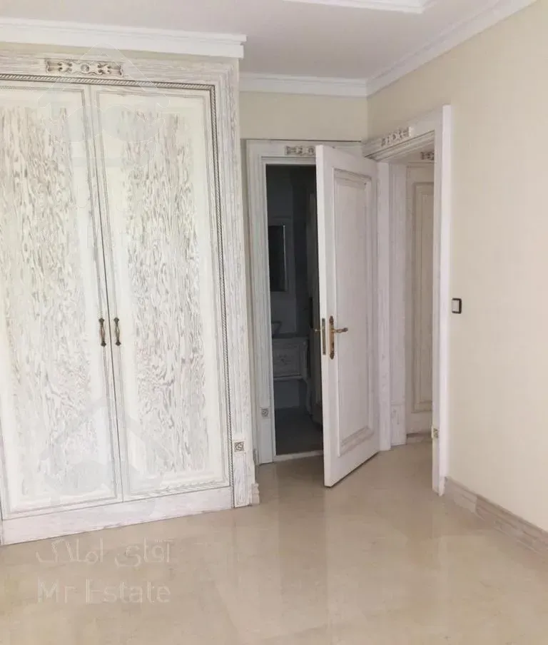 ۲۸۰ متر اجودانیه/پاگرد مجزا