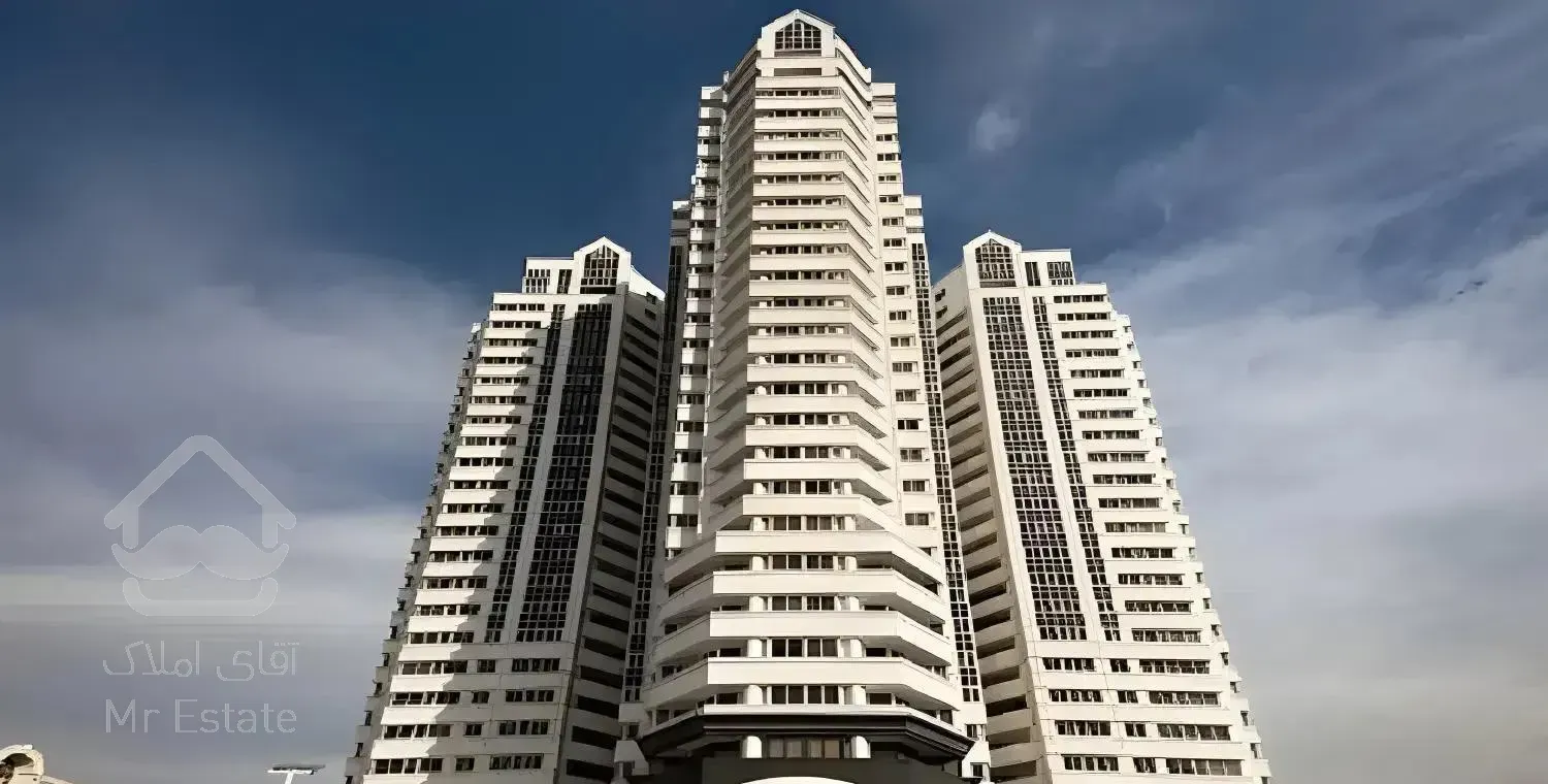 ۱۵۷ متری فول/ لوکس ساز/ قیمت مناسب/ سنددار