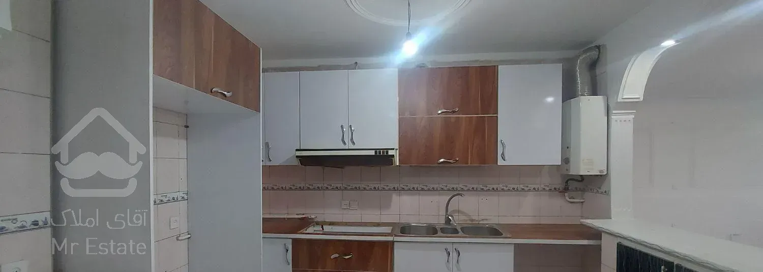 اجاره آپارتمان ۹۰ متری ۲ خوابه طبقه ۴ در آبشار