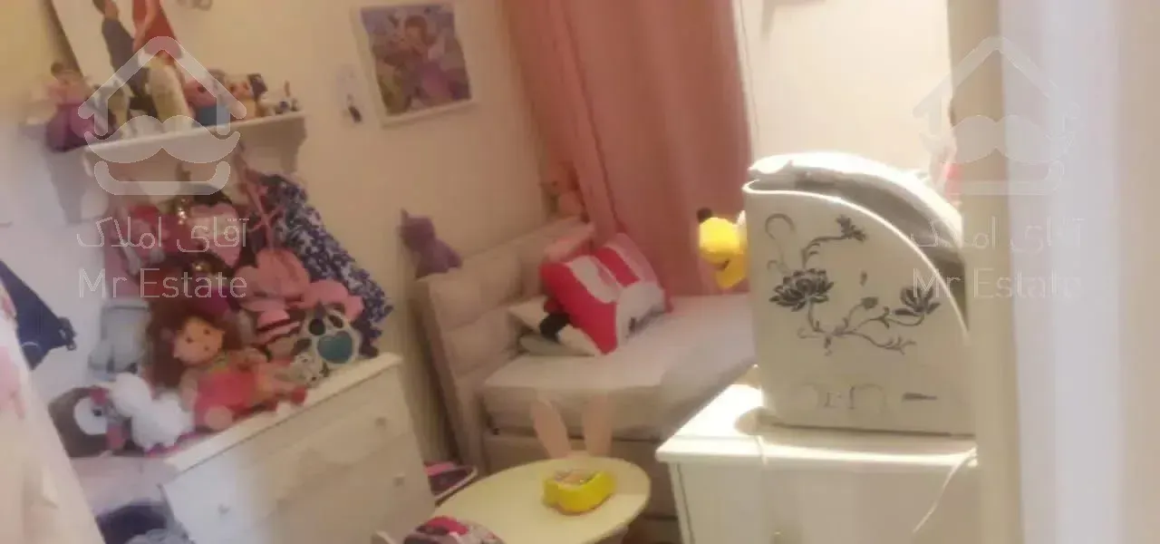 95متر فول امکانات  .  ۲پارکینگ سندی . روبه آفتاب