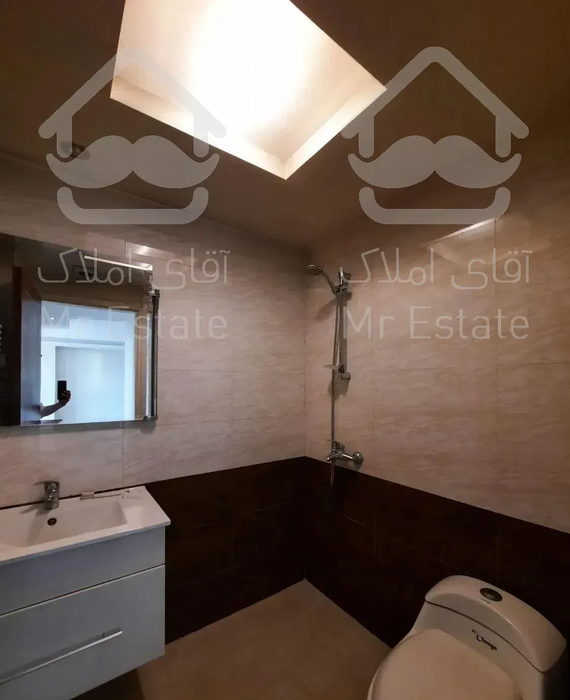 ۱۳۰متر/۳خواب/تک واحد/ورودی لابی