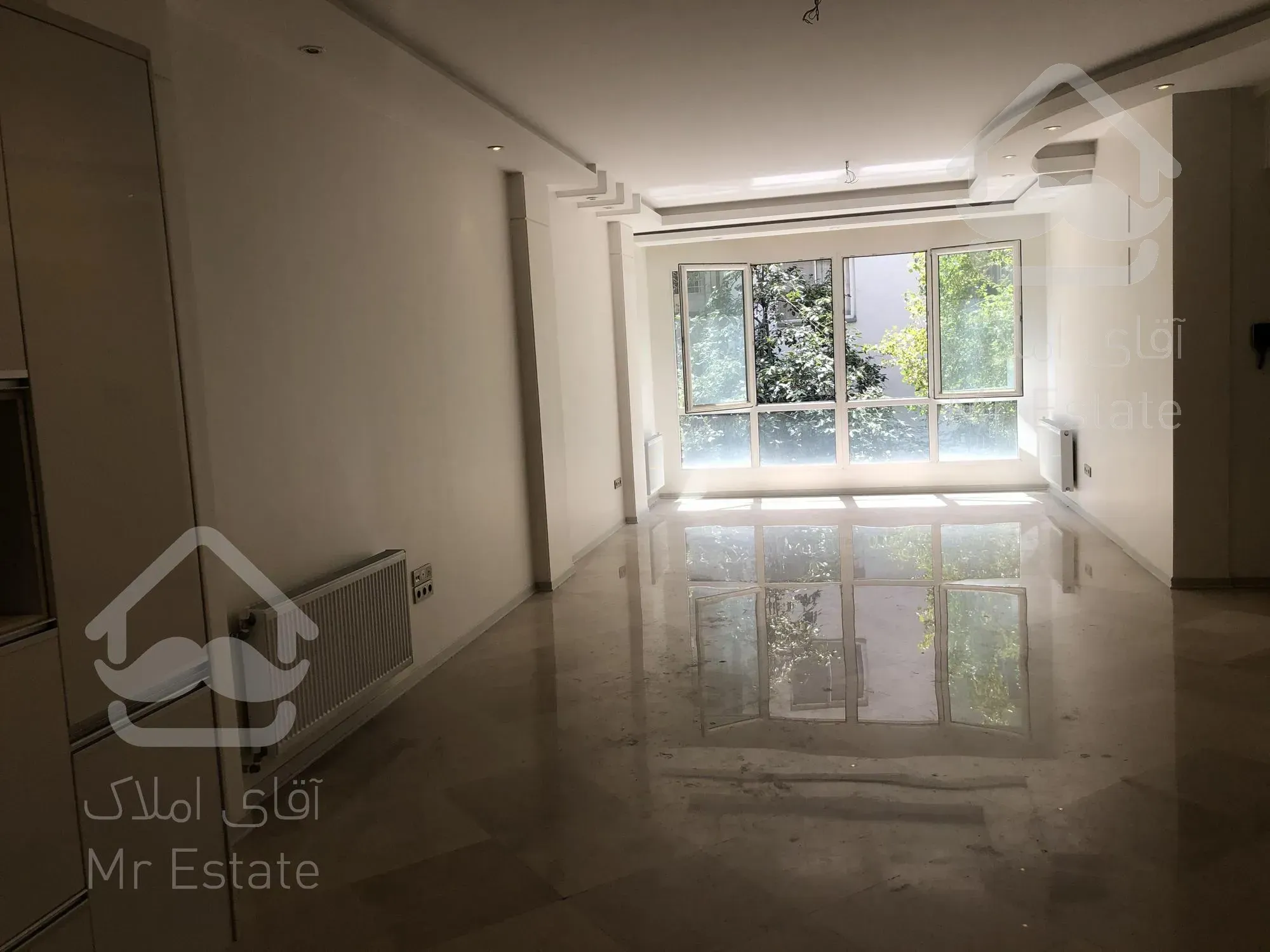 رهن و اجاره آپارتمان ۱۳۰ متری نیاوران ۳ خواب تراس