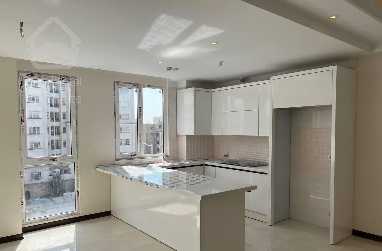 ۸۲ متر ۲ خواب / ۱ ساله / فول / فردوس غرب