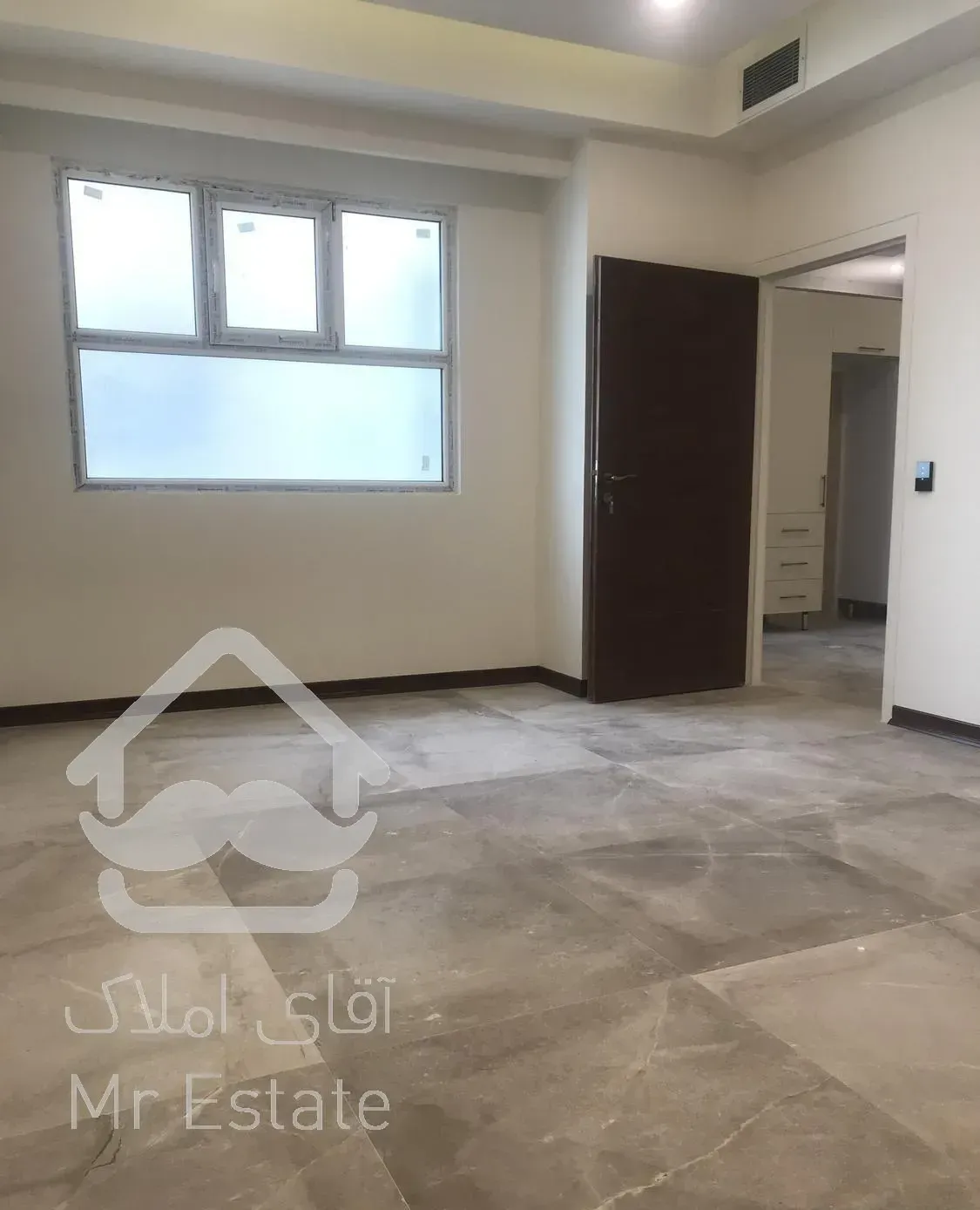 سعادت آباد 140 متر اداری میدان کاج