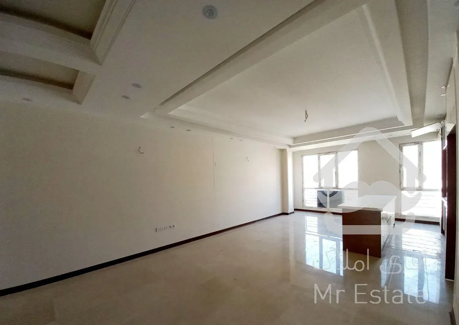 ۱۱۸ متر ۲خواب نورجنوب طبقات بالا